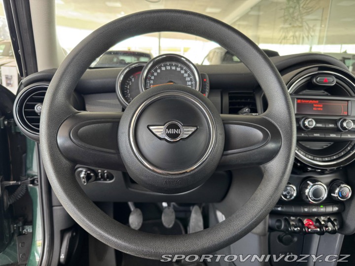 Mini Cooper 1,5T 100kW*VyhřívanáSedad 2016