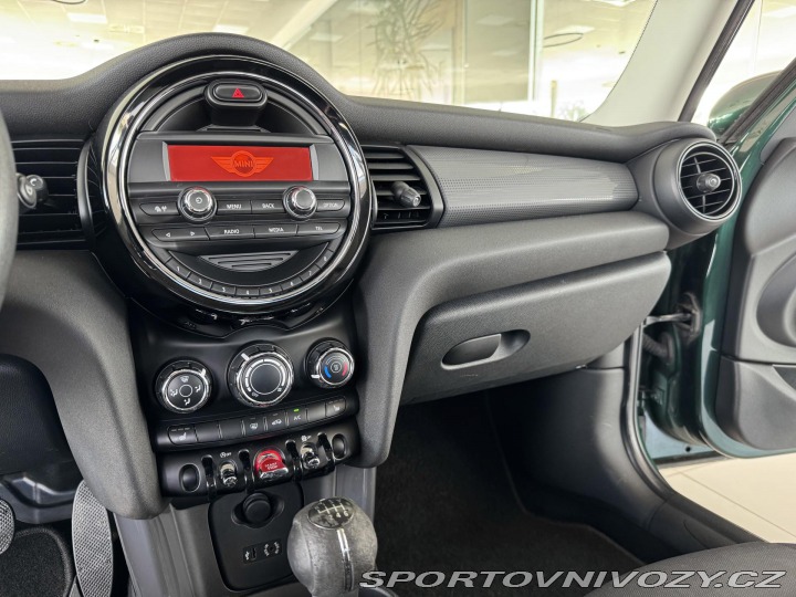 Mini Cooper 1,5T 100kW*VyhřívanáSedad 2016