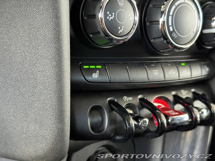 Mini Cooper 1,5T 100kW*VyhřívanáSedad 2016