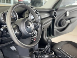 Mini Cooper 1,5T 100kW*VyhřívanáSedad 2016