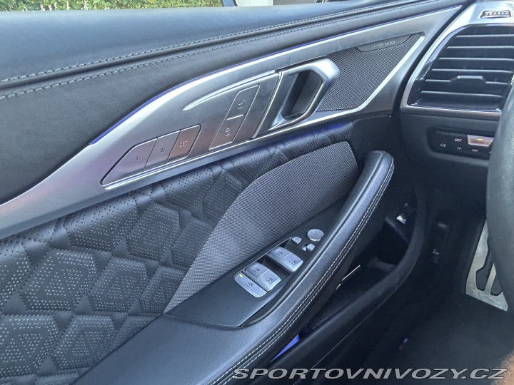 BMW M8 Gran Coupe Competition 2022