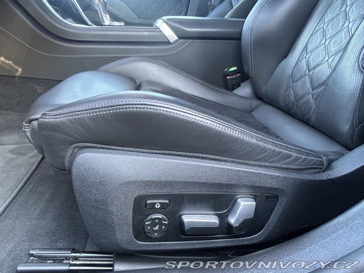 BMW M8 Gran Coupe Competition 2022