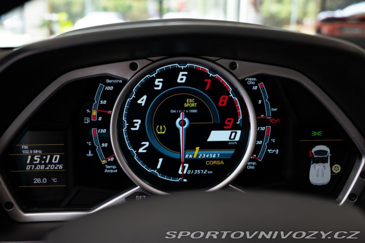 Lamborghini Aventador  2014