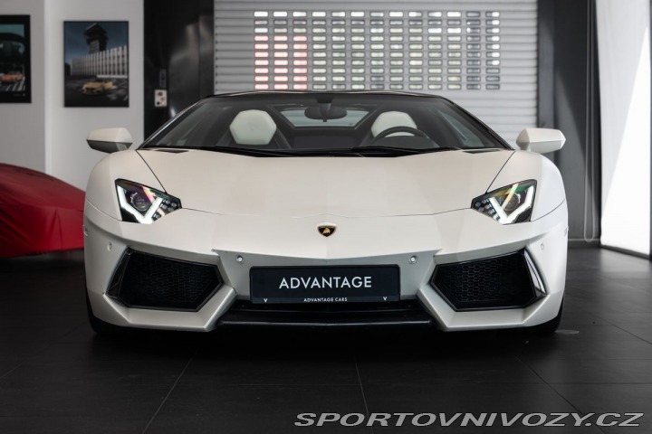 Lamborghini Aventador 2014
