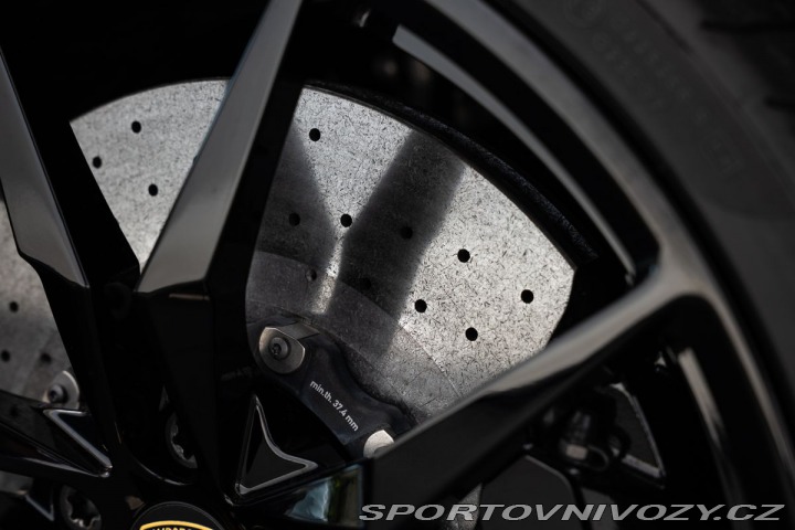 Lamborghini Aventador  2014
