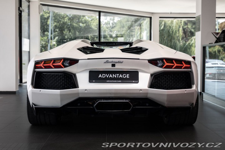 Lamborghini Aventador 2014