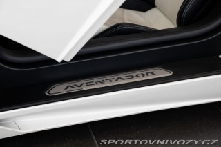 Lamborghini Aventador 2014