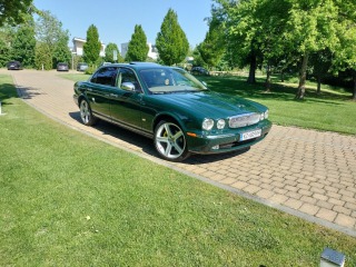 Jaguar XJ 