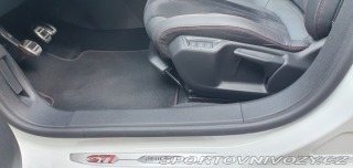 Peugeot 308 GTi 1. MAJITEL ČR Původ 2021