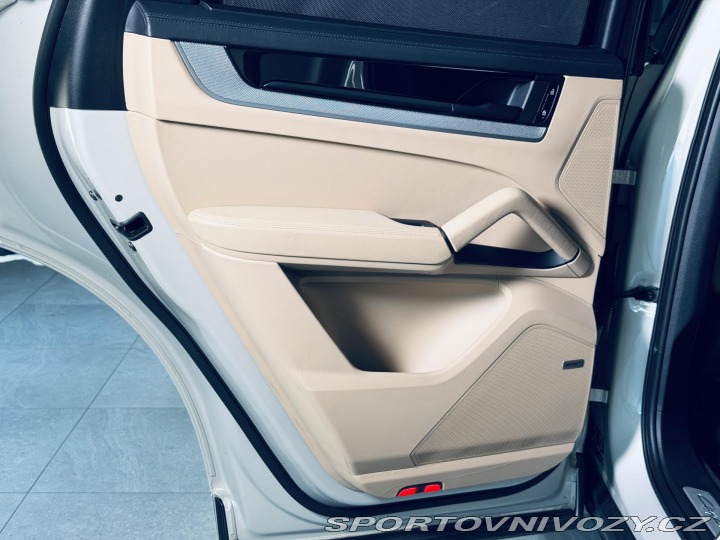 Porsche Cayenne S*V8*SPORTDESIGN*REZERVAC 2023