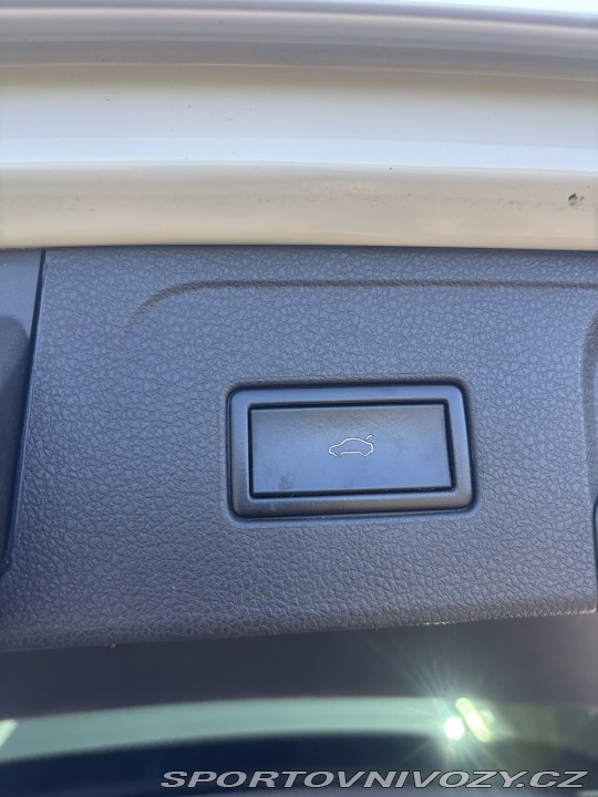 Volkswagen Ostatní modely  2016