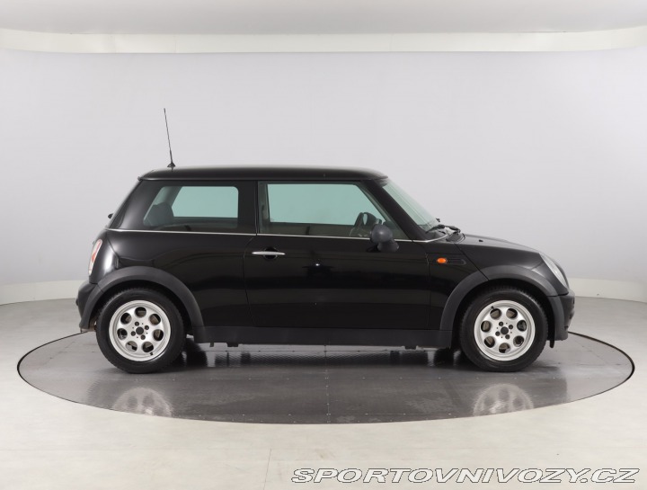 Mini One One 2002