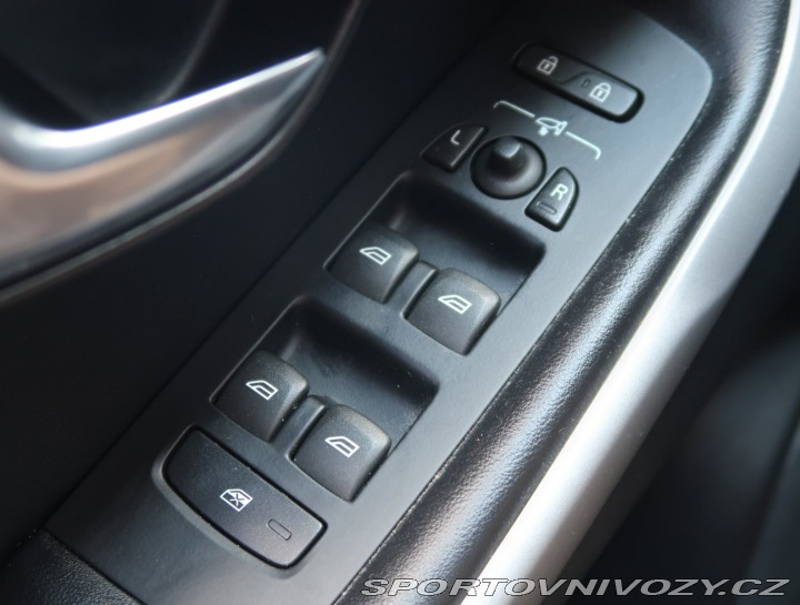 Volvo V40 Cross Country  2.0 T4 AWD 2014