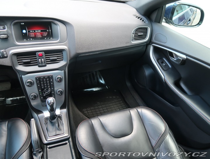 Volvo V40 Cross Country  2.0 T4 AWD 2014