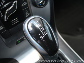 Volvo V40 Cross Country  2.0 T4 AWD 2014