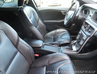 Volvo V40 Cross Country  2.0 T4 AWD 2014