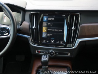 Volvo S90 D5 AWD 2021