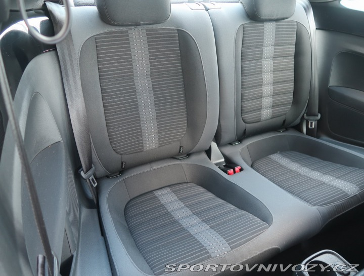 Volkswagen Beetle 1.4 TSI 2012