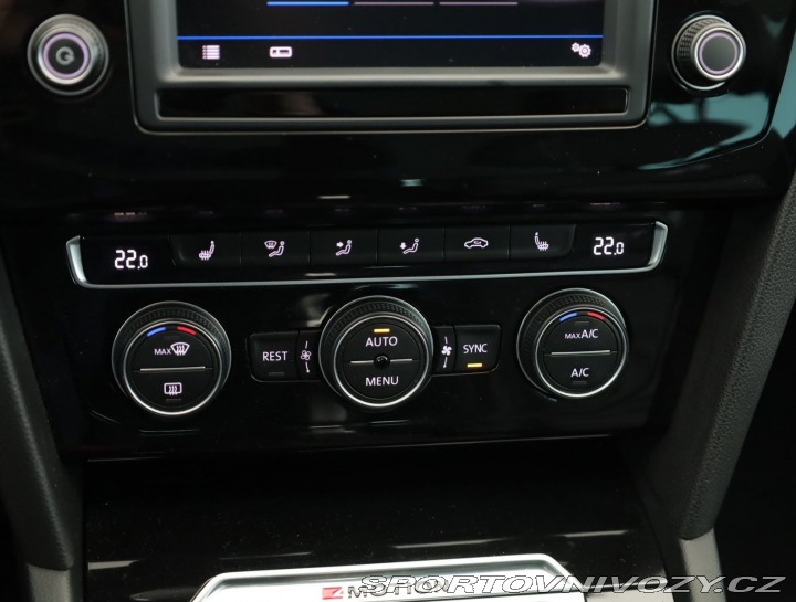 Volkswagen Ostatní modely Passat R-Line 2.0 TSI 2017