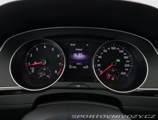 Volkswagen Ostatní modely Passat R-Line 2.0 TSI 2017