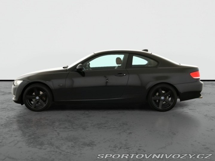 BMW 3 320 i 2010