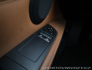 BMW 3 320 i 2010