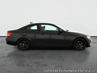 BMW 3 320 i 2010