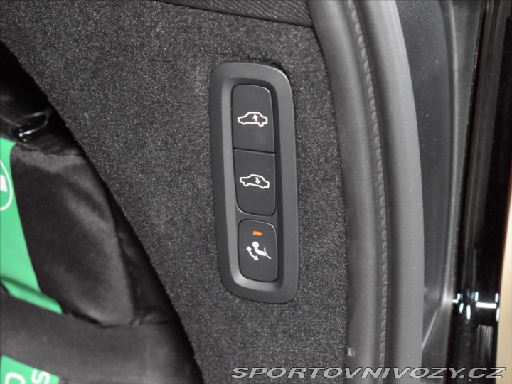 Volvo Ostatní modely XC90 2,0 T8 AWD Ultra B&W, 2026