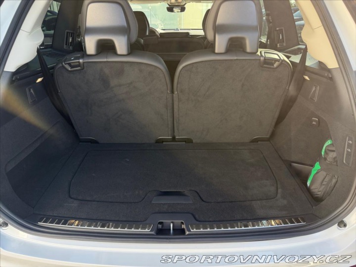 Volvo Ostatní modely XC90 2,0 XC90T8 Ultra Dark   5 2026