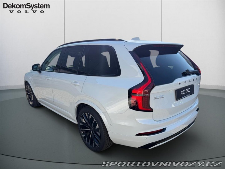 Volvo Ostatní modely XC90 2,0 XC90T8 Ultra Dark   5 2026