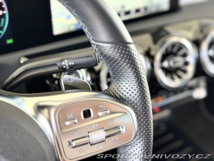 Mercedes-Benz CLA 250e AMG*160kW*REZERVACE! 2022