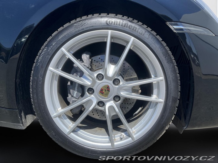 Porsche 911 Carrera 2020