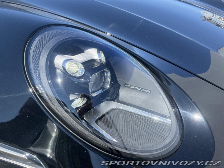 Porsche 911 Carrera 2020