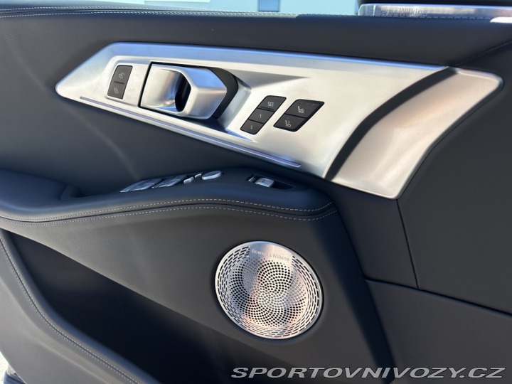 BMW XM 4.4 V8 ZÁRUKA 2024