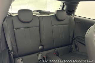 Mini Cooper 3dvéř. John Cooper Works 2025