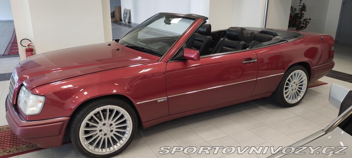 Mercedes-Benz Ostatní modely 124 Cabriolet 300 CE-24 1994