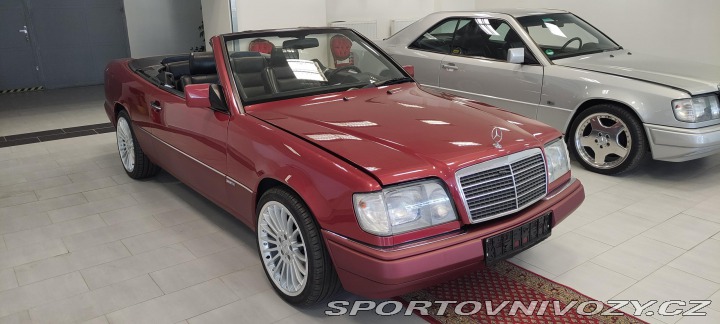 Mercedes-Benz Ostatní modely 124 Cabriolet 300 CE-24 1994