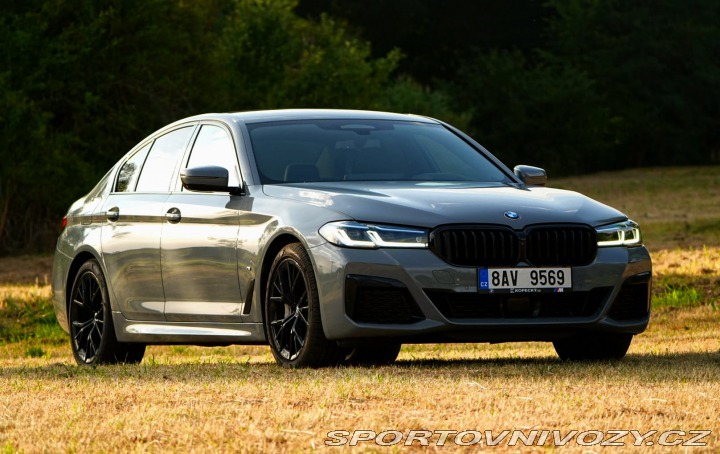 BMW 5 540xD M-Sport|2x sada kol 2021