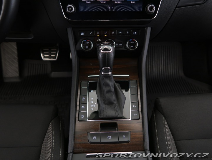Škoda Superb Scout 2.0 TSI 2022