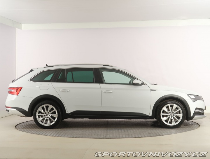 Škoda Superb Scout 2.0 TSI 2022