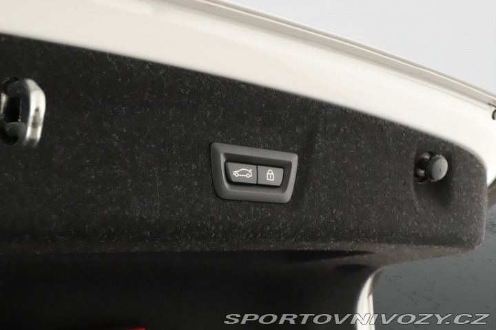 BMW 3 330 e 2019