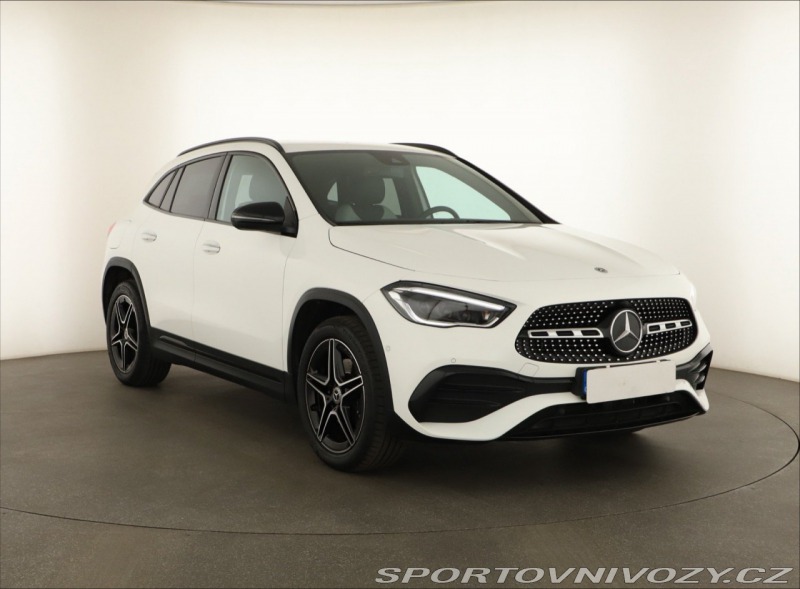 Mercedes-Benz Ostatní modely GLA AMG line GLA 250 e