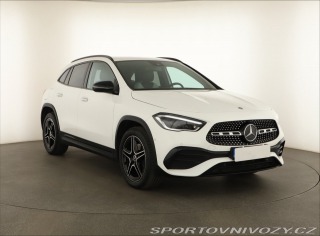 Mercedes-Benz  GLA AMG line GLA 250 e