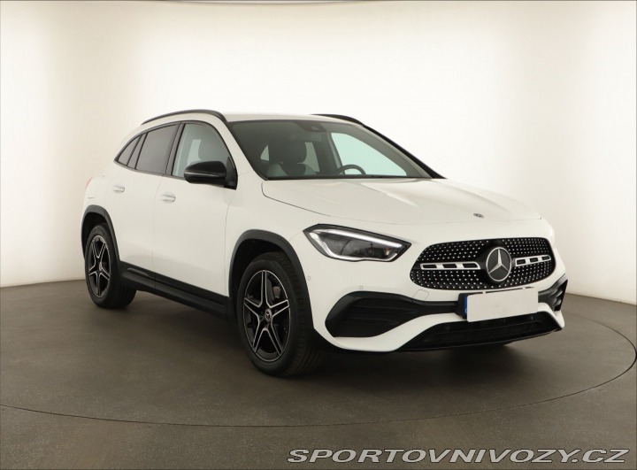 Mercedes-Benz Ostatní modely GLA AMG line GLA 250 e 2022