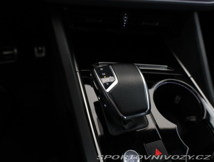 Volkswagen Ostatní modely Touareg R-Line 3.0 TDI 2018