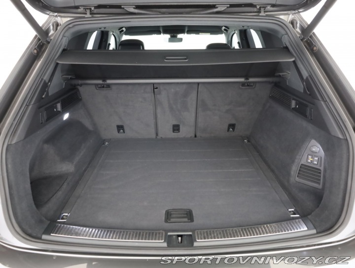 Volkswagen Ostatní modely Touareg R-Line 3.0 TDI 2018