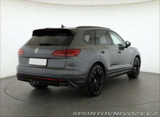 Volkswagen Ostatní modely Touareg R-Line 3.0 TDI 2018