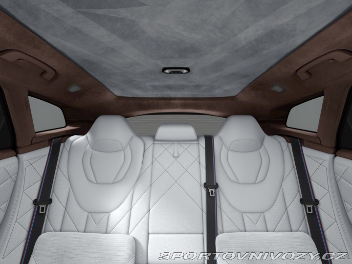 BMW XM 50e 2026