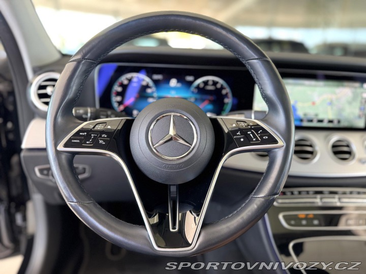 Mercedes-Benz E 300de 4MATIC*Webasto*Pano 2022