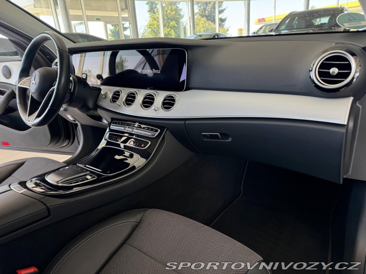 Mercedes-Benz E 300de 4MATIC*Webasto*Pano 2022